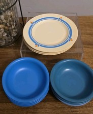 16pc Vtg Fun with Food Fisher Price 7 Blue Bowls, 4 White Plates w/Flowers 80s 