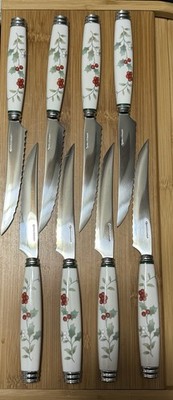 PFALTZGRAFF WINTERBERRY STEAK KNIVES SET OF 8 UNUSED CONDITION VERY SHARP