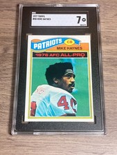 Mike Haynes 1977 Topps SGC 7 NM Graded Card Patriots HOF Rookie #50. rookie card picture