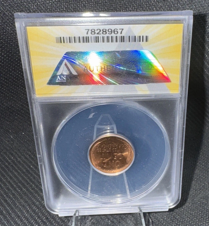 1957 D Lincoln cent with date Die Chip Red 64 Graded ANACS Rare High Grade Error - Image 4 of 4