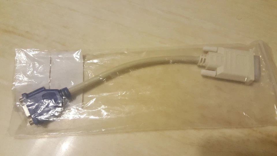 Molex 887-4197-00 DVI-A (M) to VGA (F) Analog Cable 0.25M  - Image 3 of 3