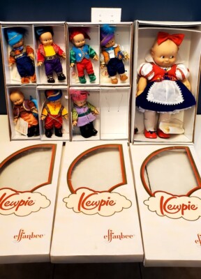 Kewpie Snow White and the Seven Kewpie Dolls by Effanbee,  in BOX