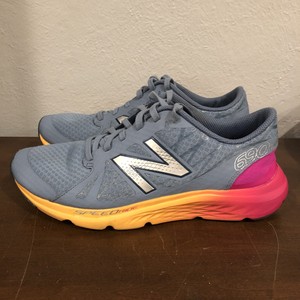 womens new balance 690v4