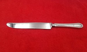 Dinner-Fork-Hampton-Court-by-Oneida-Community-Plate-Silverplate-Flatware-8-5-034