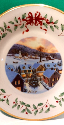 マイセン　Annual Plate 2012 LENOX 2012 annual HOLIDAY PLATE -- Made in the USA -- NEW -- Mint