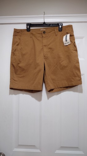 NWT True Craft Men's Cargo Tan 38" Inseam 9" Shorts - Picture 4 of 12
