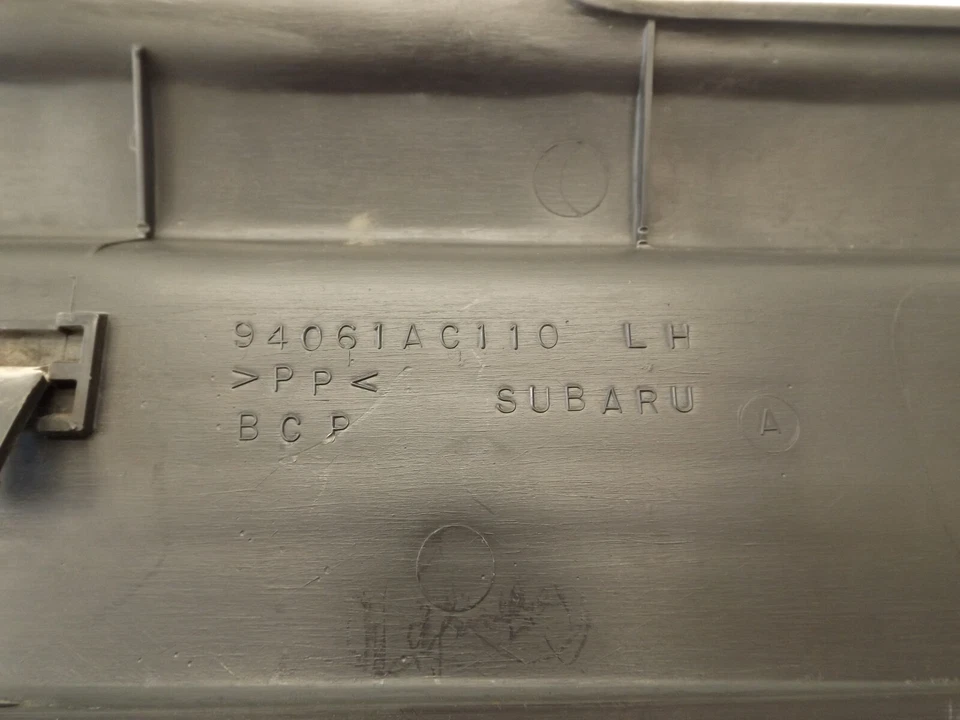 1995-1999 Subaru Legacy Driver Rear RL Door Sill Trim Used OEM 94061AC110 - Imagem 4 de 4