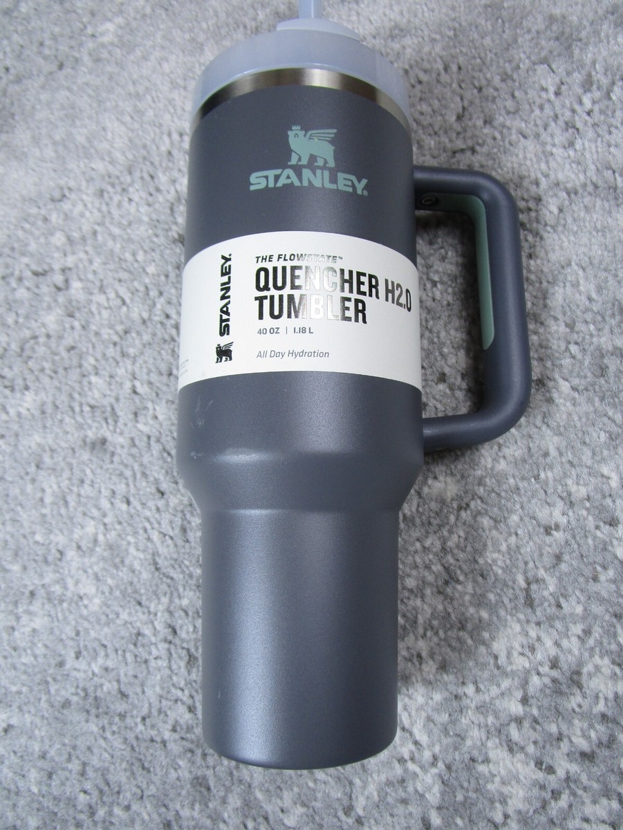 Stanley - Stanley 40oz タンブラー Adventure Quencher H2.0 Travel Tumbler | 40 oz | Stanley