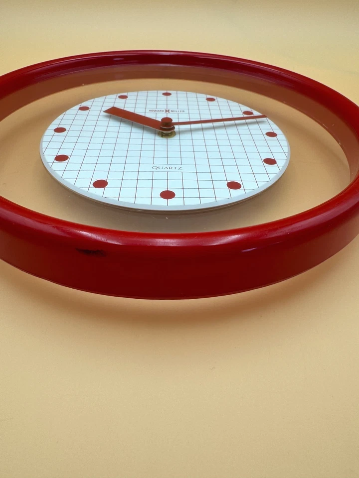 Vintage Howard Miller Postmodern Wall Clock Memphis Floating Check Face Red Rim - Image 3 of 4