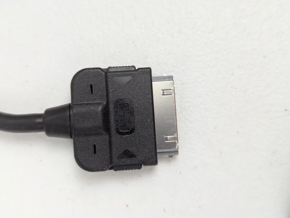 Volkswagen VW MDI Adapter Cable Compatible with iPhone 5N0 035 554, iPad, iPod - Image 3 of 4