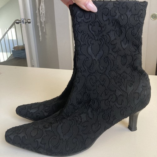Black Italian Kitten heel low Boots Size 9 Vero Cuoio lace pointed toe - Picture 13 of 13