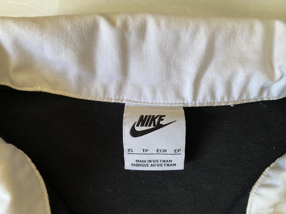 Camiseta polo Nike cuello en contraste para mujer talla XS negra manga larga informal Foto 3 de 4