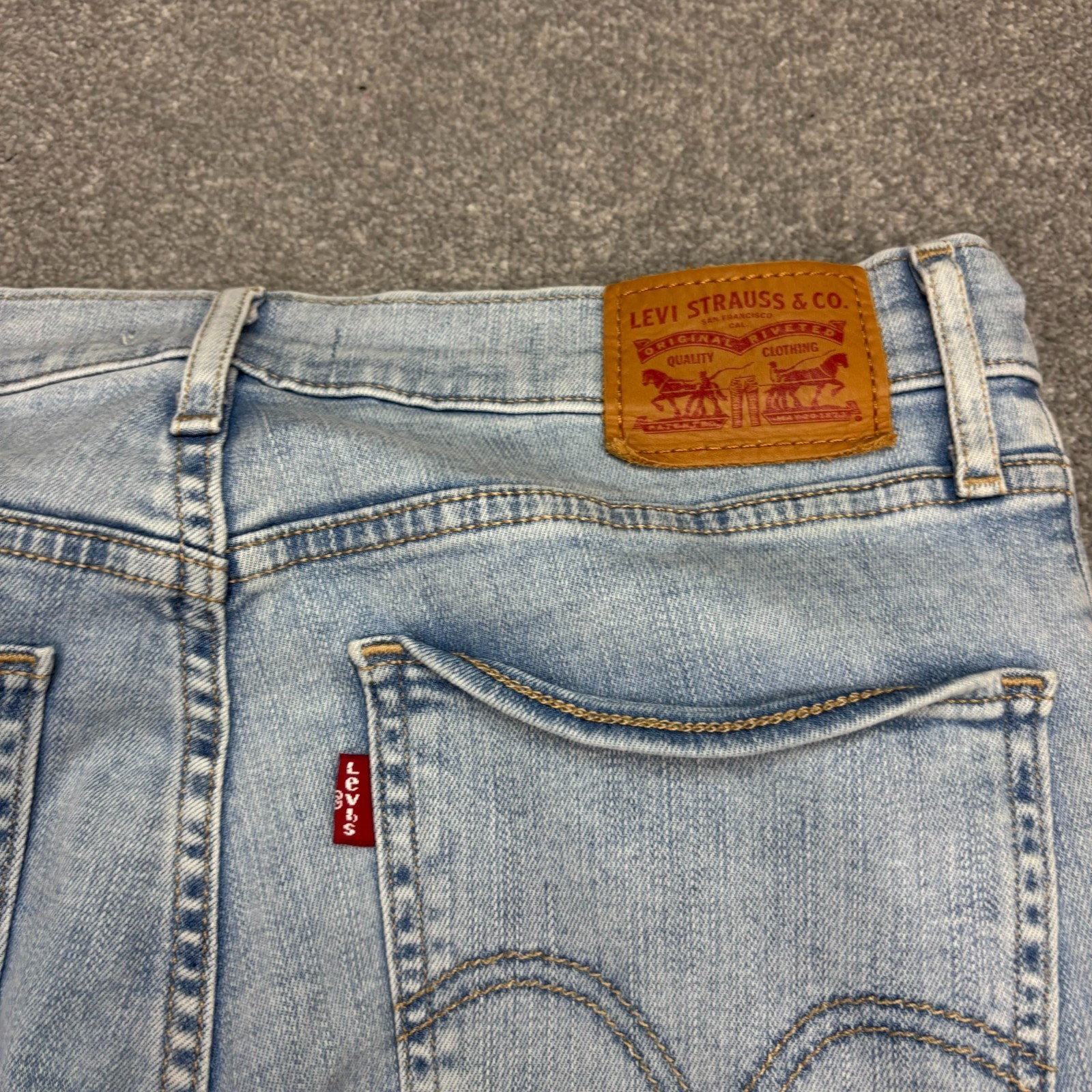 Levis Jeans Womens 28x28 Blue Denim Red Tab Light Wash Super Skinny Lady* thumbnail 10