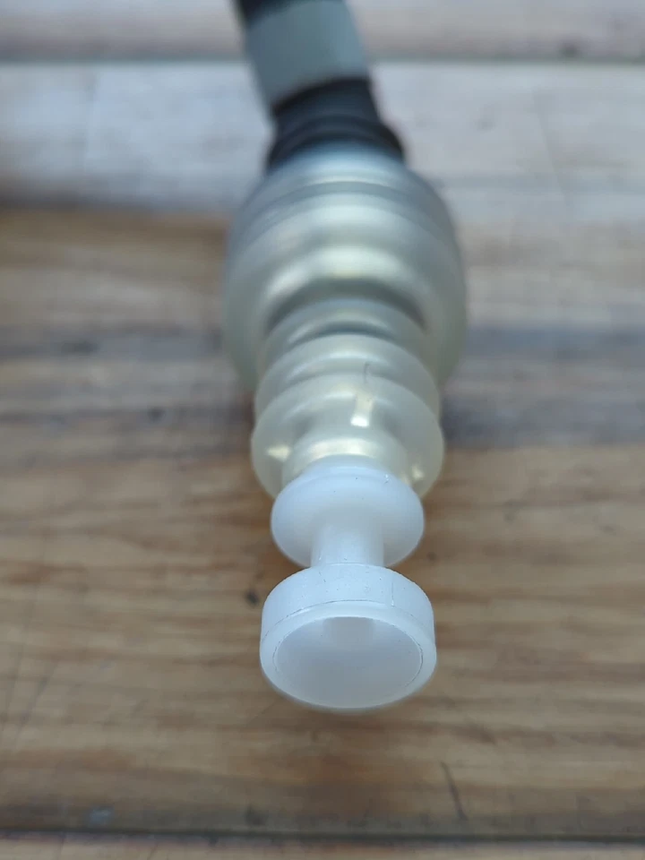 Audi A8 S8 Quattro 2013-2018 4H2 4H8 4HC 4HL tubo de línea de combustible OEM Foto 4 de 4