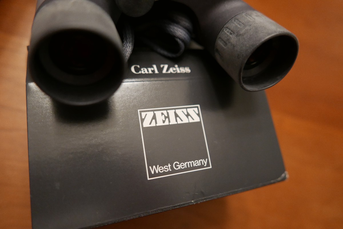 Carl Zeiss 6 x 18 Design Selection binoculars T* P* West Carl Zeiss 6 x 18 Design Selection binoculars T* P* West