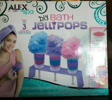ALEX SPA J.I.Y. BATH JELLIPOPS ~ MAKES 3 SOAP POPS ~ VANILLA SCENTED BODY WASH ~