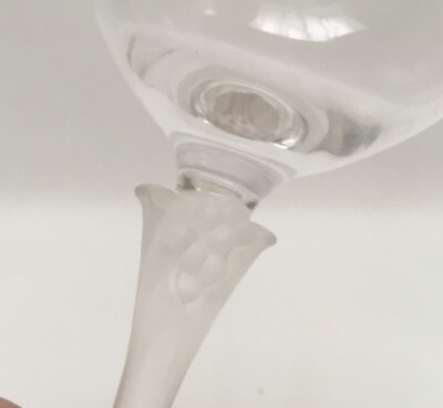 Mikasa Crystal Bridal Veil Wine Glasses Set of 2 Frosted Stem 7 7 