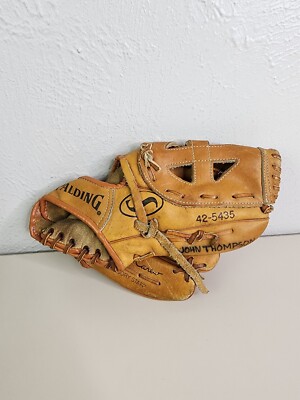 Vtg Spalding Rod Carew 10.5