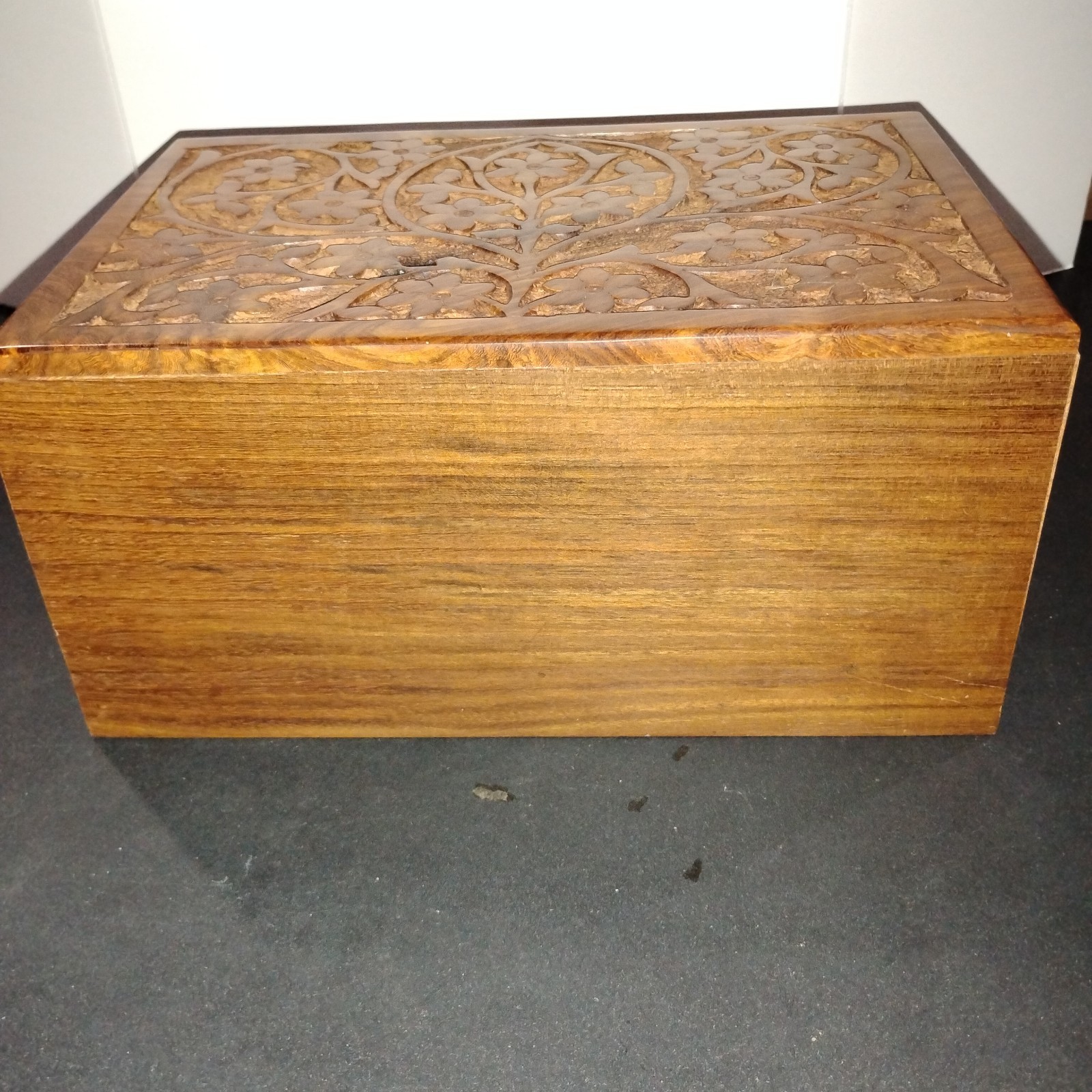 Picture 3 of 8
