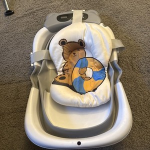 MoreFeel Collapsible Baby Bathtub for Newborn with Thermometer (OPEN BOX)