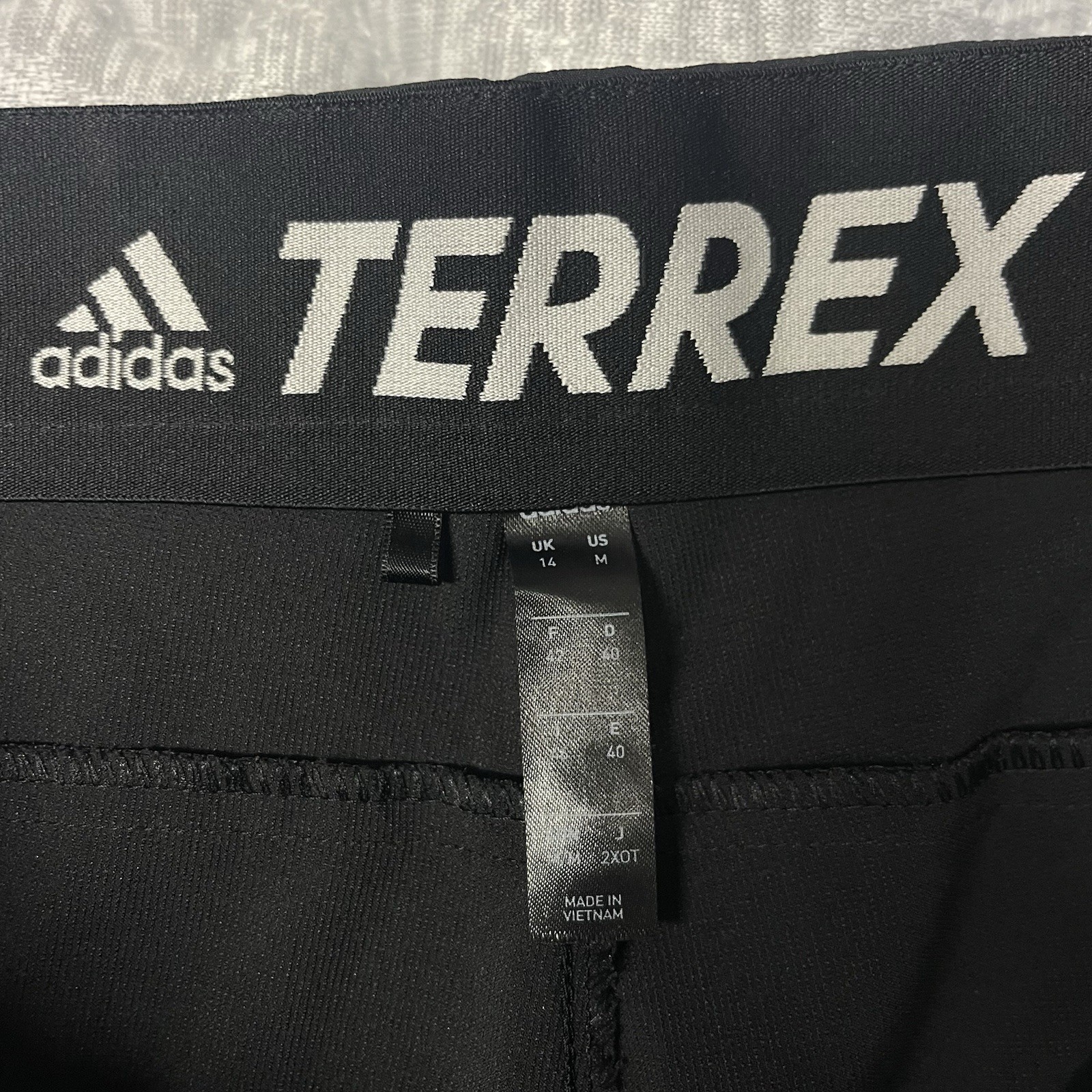 adidas Terrex Zupahike Hiking & Climbing Outdoor Pants Black Women Sz 14 W30 L30 thumbnail 6