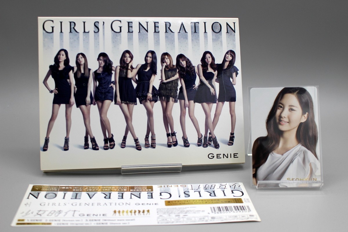 SNSD Girls Generation Genie Limited edition Japan CD+DVD+Photocard