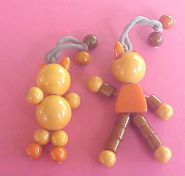 Juguetes de colección para mamá y bebé gato, baquelita bebé cuna y dentición de Tykie & Binkytoy Foto 2 de 2