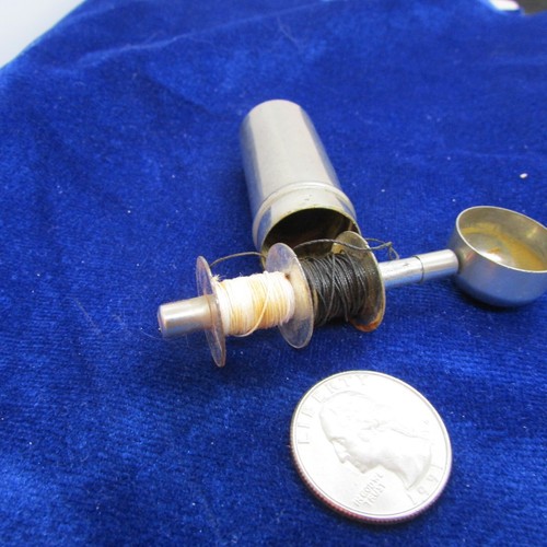 VINTAGE SEWING KIT WITH 2 BOBBINS, ADVERTISING TATORS CORSET SHOP - Picture 5 of 7