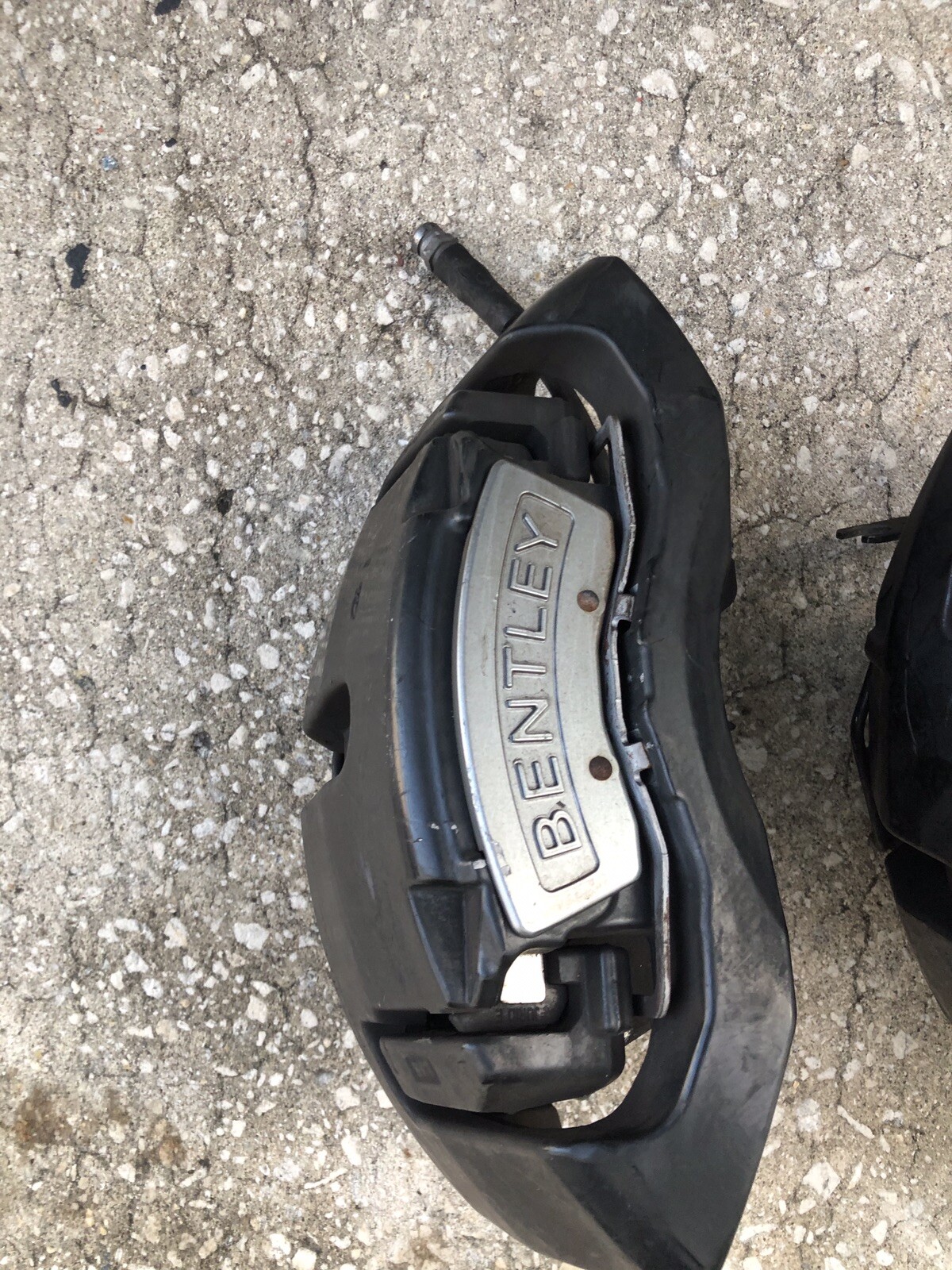 BENTLEY CONTINENTAL GT GTC OEM FACTORY FRONT BRAKE CALIPERS COMPLETE W/ Pins