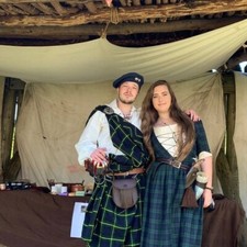 Scottish Men's Great kilt 16th Century Vintage kilt Available in 50+ Tartans