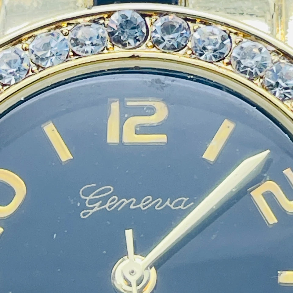 日内瓦白金女士袖口手表金色黑色珐琅水钻表圈阅读 — 第 2/4 张图片