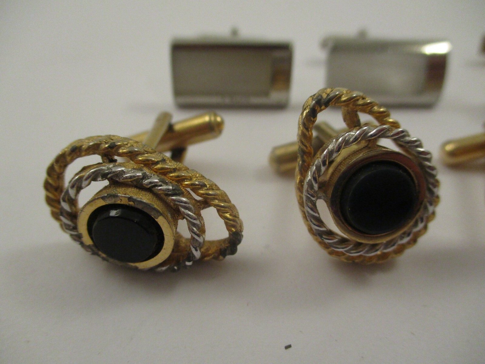 Lot 5 Pairs Vintage Mens Cufflinks Silver Gold To… - image 4