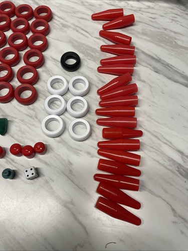 Gioco vintage CARROM Company pezzi di ricambio in plastica con libro delle regole - Foto 5 di 5