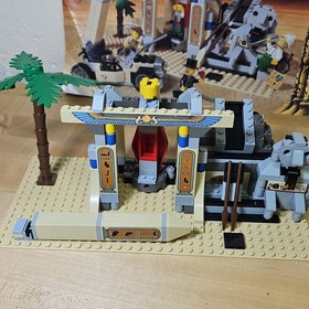 LEGO Adventurers Mummy's Tomb 5958 Complete Set w/ Minifigures, Vintage