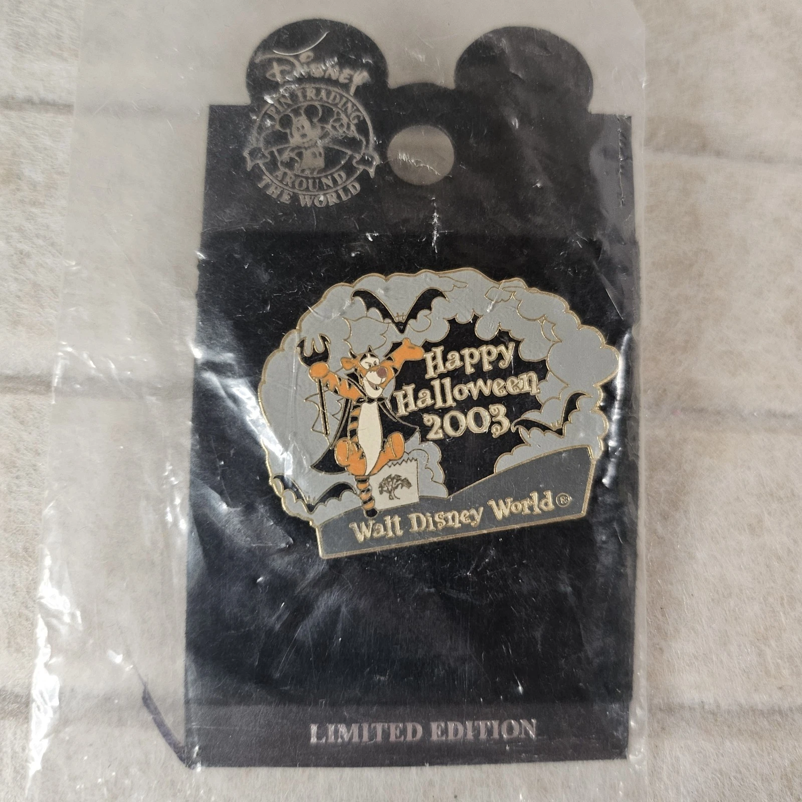 WDW Disney Trick or Treat Halloween 2003 Series Devil Tigger PIN LE1500 Sealed