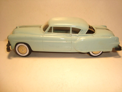 AMT 1954 Pontiac Chieftain 2 DR Sedan Dealer Promo Model Car
