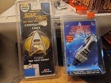 Star Trek Next Generation Communicator Clock & Electronic Key chain Phaser 97 98
