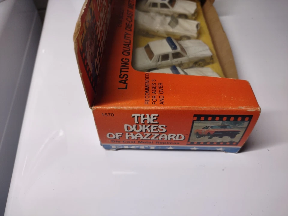 Ertl 1/64 80s Dukes Of Hazzard 1/64 Set Nunca Fuera de Caja Nos Foto 2 de 4
