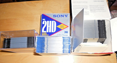 Lot of 35 ...... 3.5'' HD  1.44MB Floppy Diskettes Vintage Disks IBM Formatted