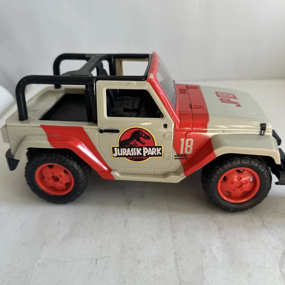 Jeep Wrangler 2021 Jada Jurassic Park R/C ¡Funciona muy bien!!! Foto 2 de 4