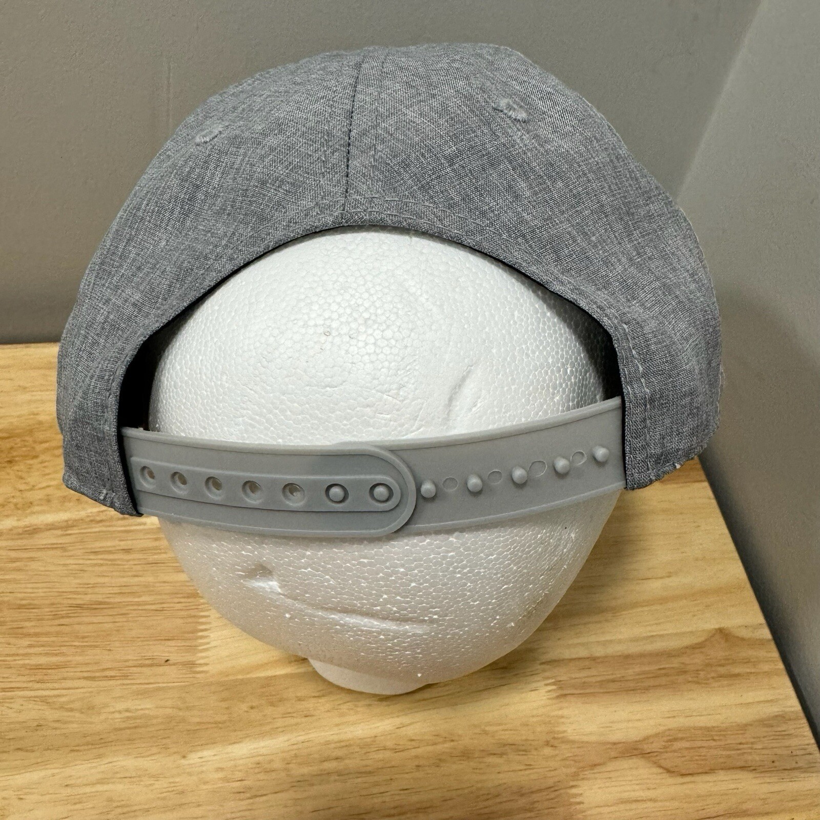 Chubbies Gray Snapback Hat Pineapple Logo Adjusta… - image 4