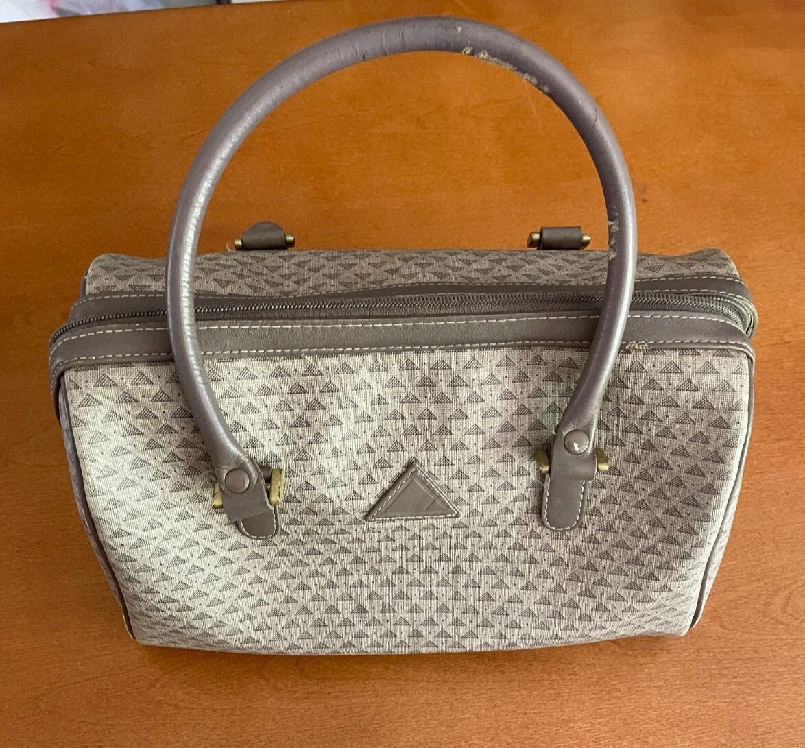 Vintage Liz Claiborne speedy style purse