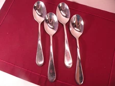 Set of 4 Oneida Stainless Steel Icarus Place Oval Soup Spoons 7 7/8"