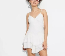Wild Fable Size S Triangle Cup Tiered Mini Skater Dress V-Neck Ivory White