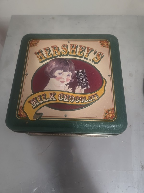 Vintage 1999 Hershey's Milk Chocolate Metal Tin Box Vintage Edition Rare