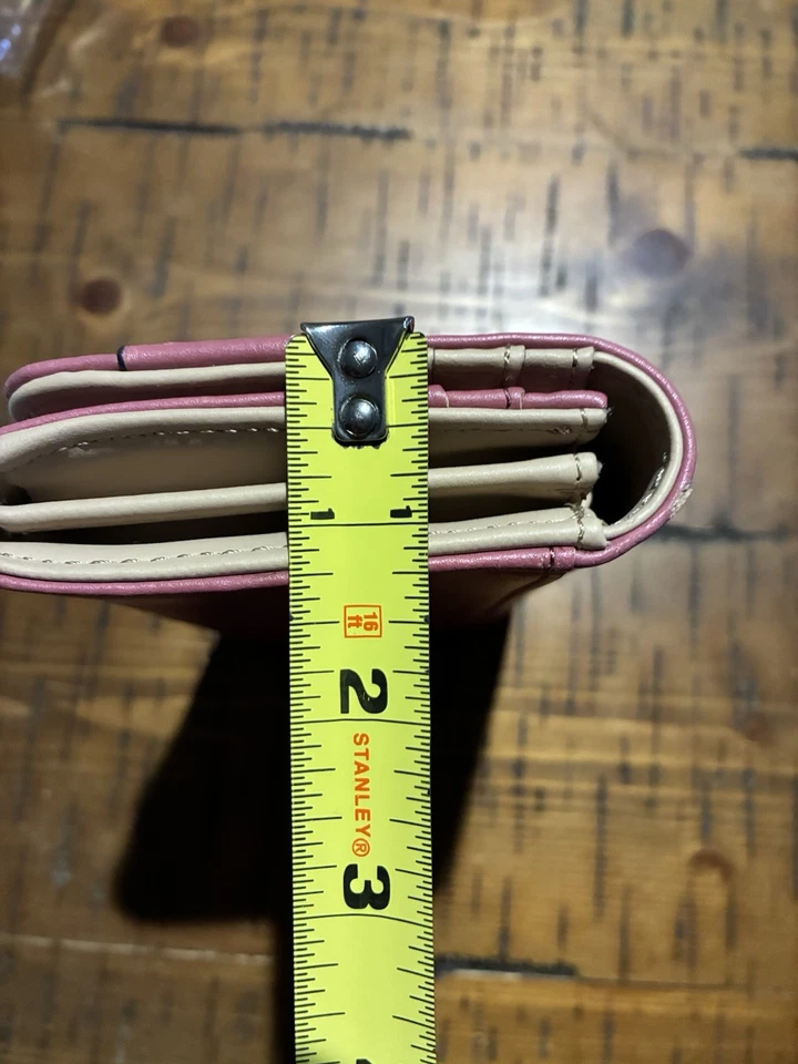 Cartera sin asas rosa Nine West para mujer - un montón de ranuras para tarjetas Foto 4 de 4