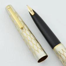Lady Sheaffer 642 Fountain Pen ('75) - Satin Tulle, 14k Med Stylpoint Nib (New)