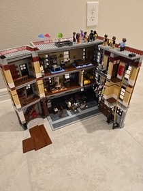 LEGO Ghostbusters Firehouse Headquarters 75827 100 % complete +  manual minifigs