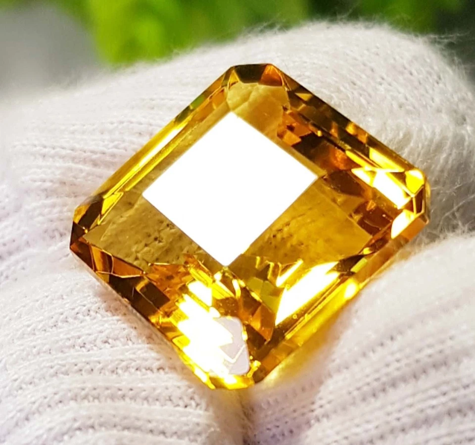 16CT Yellow Citrine Square Faceted Cut Loose Gemstone Shape Chowki 15x15x9mm - Image 3 of 4