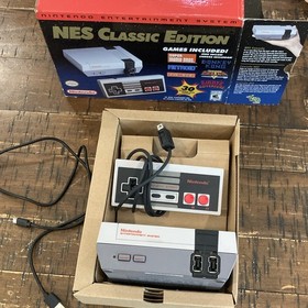 Nintendo NES Classic Edition Mini Console w/ Original Box & Controller